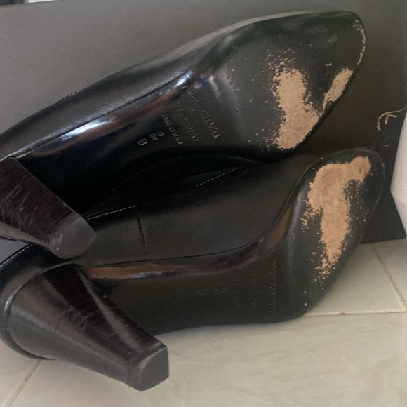 Bruno Magli Nappa Cuoio Devita black leather heels.  Made in Italy - Picture 7 of 9